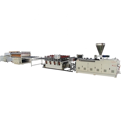 先進的なエクストルーションライン リード技術 PVC泡板シート生産 23500 KG