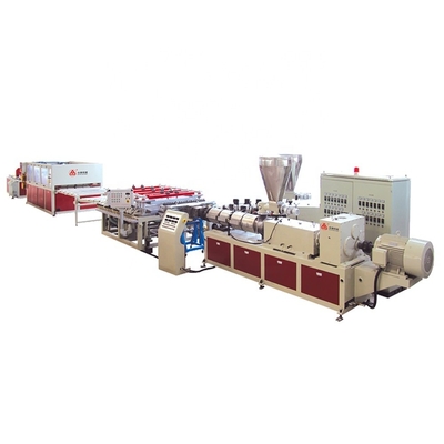 先進的なエクストルーションライン リード技術 PVC泡板シート生産 23500 KG