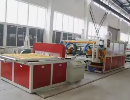 132/160KW メインモーター シエメンズ モーター PVC 泡板 ソー切断生産ライン
