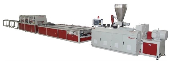 100-200kW 電力消費 共同回転型円形双螺旋用PVCホールシート挤出機