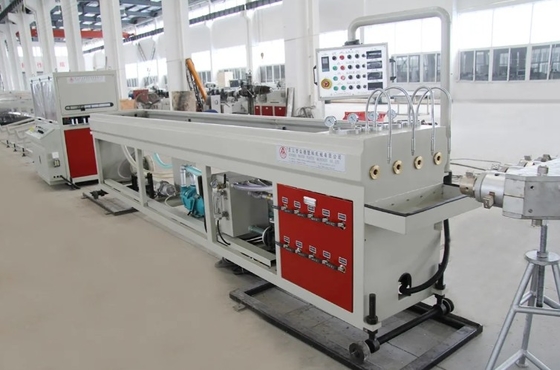先進的なPVC/UPVCパイプ製造機械 パーソナライズ可能なPVCパイプ挤出ライン